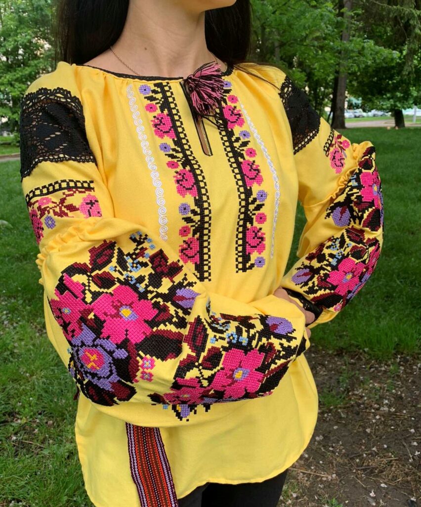 Жіноча вишиванка Сонячні Мрії (жовта)