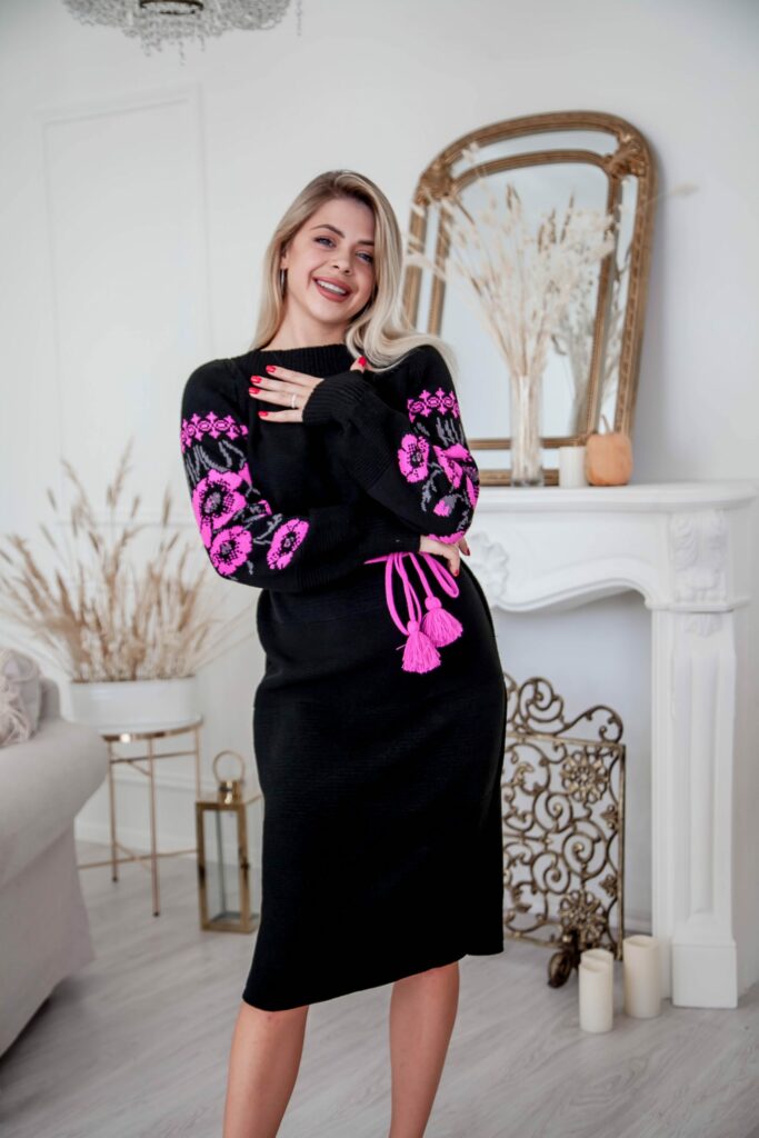 В'язана сукня Маки (чорно-рожева)