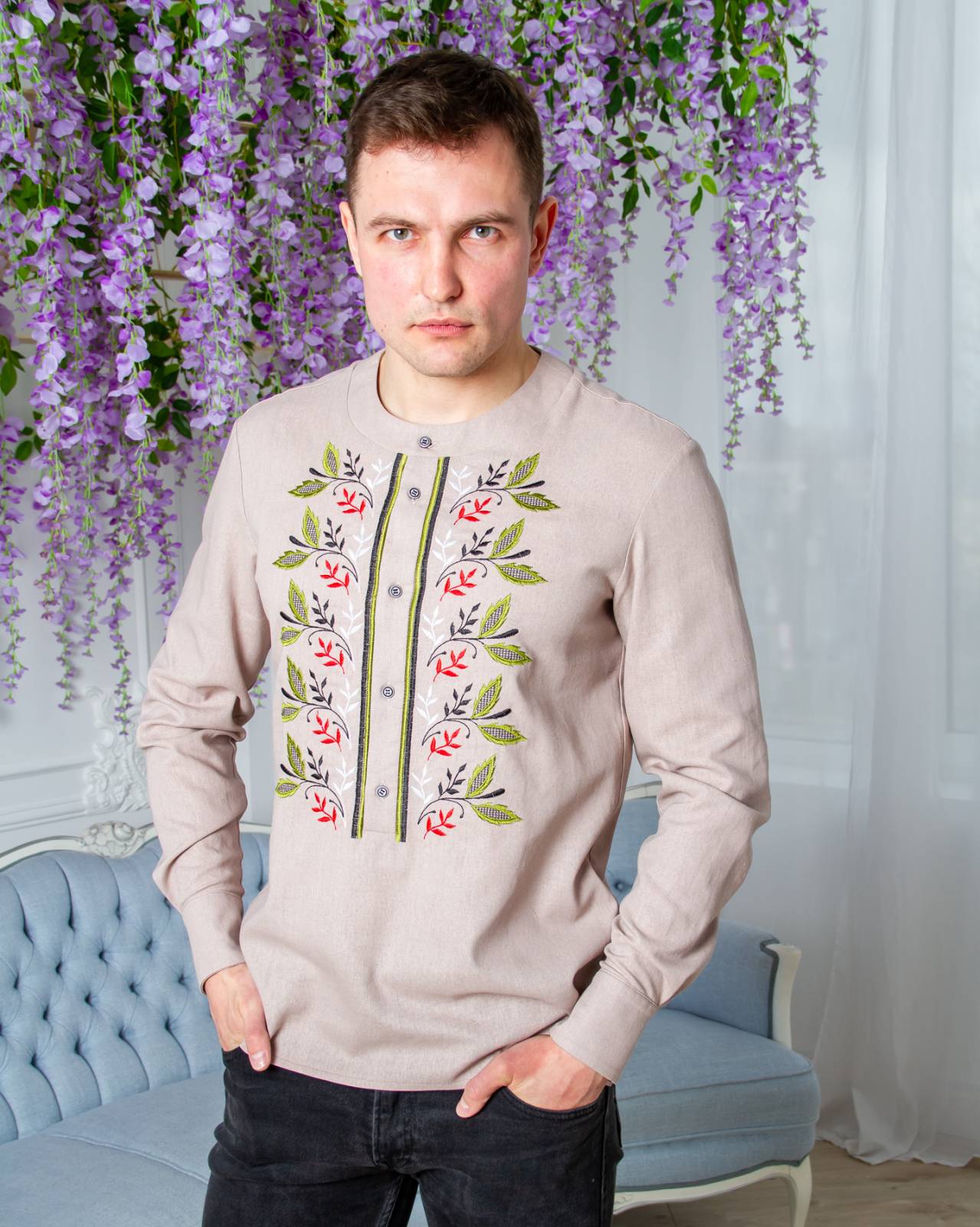 Чоловіча вишиванка Єремія (бежево-зелена)