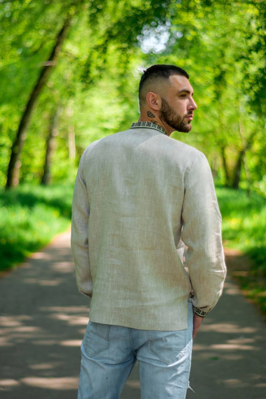 Чоловіча вишиванка Зірка (бежева) hover image