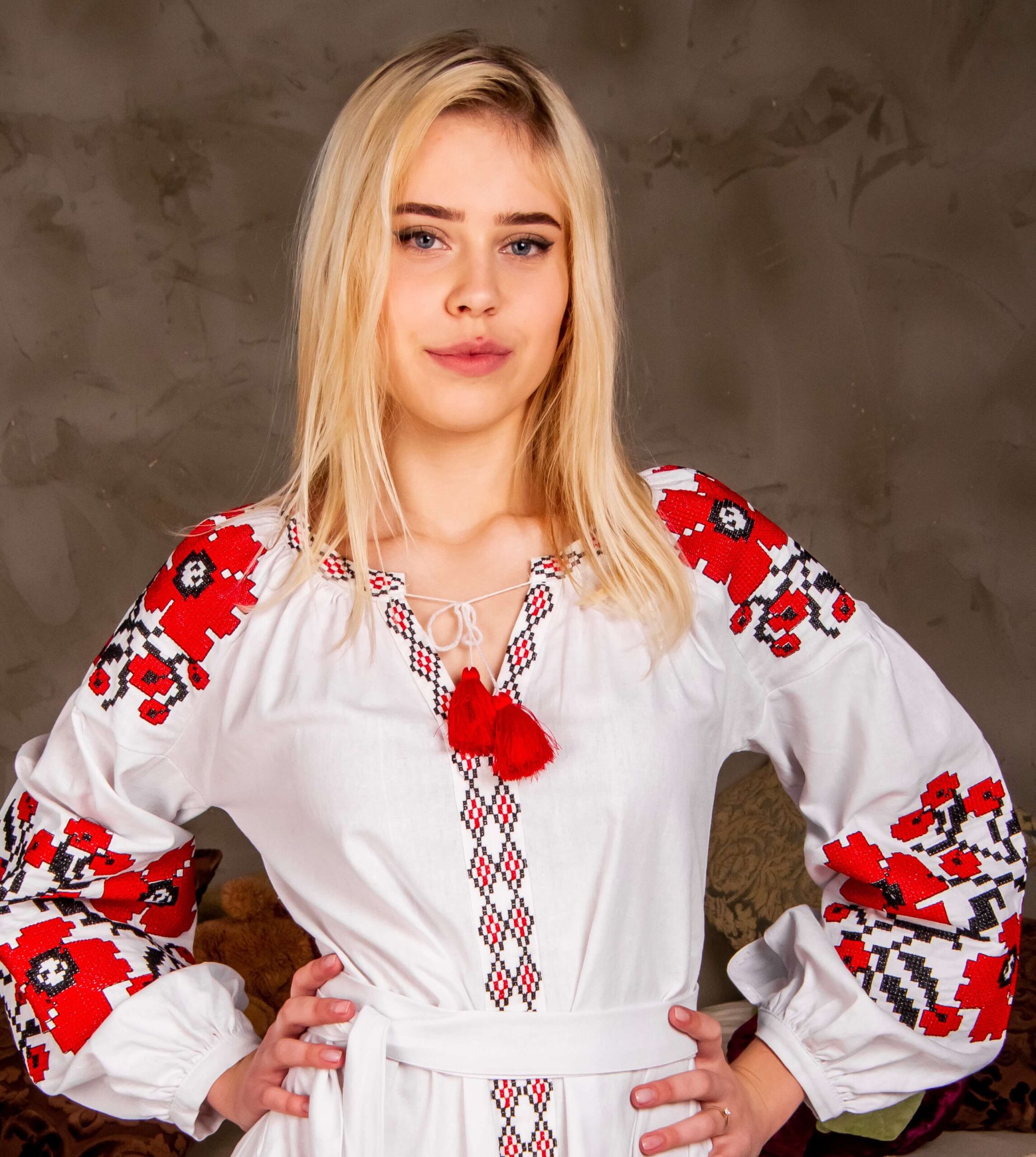 Сукня Паризький Букет (біло-червона) hover image