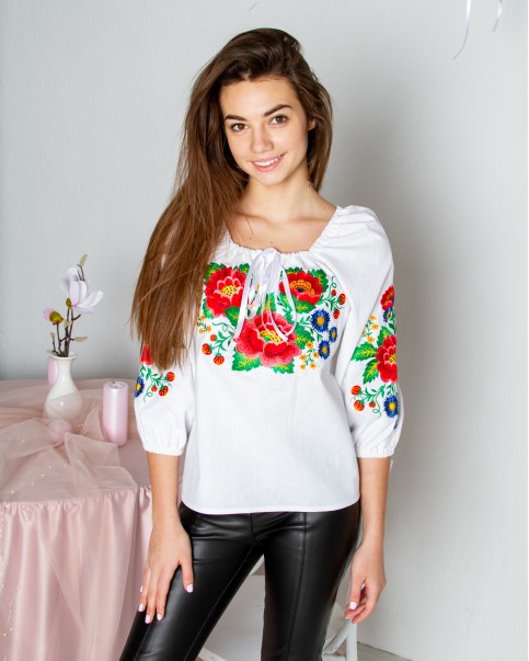 Жіноча вишиванка Галіція (біла)