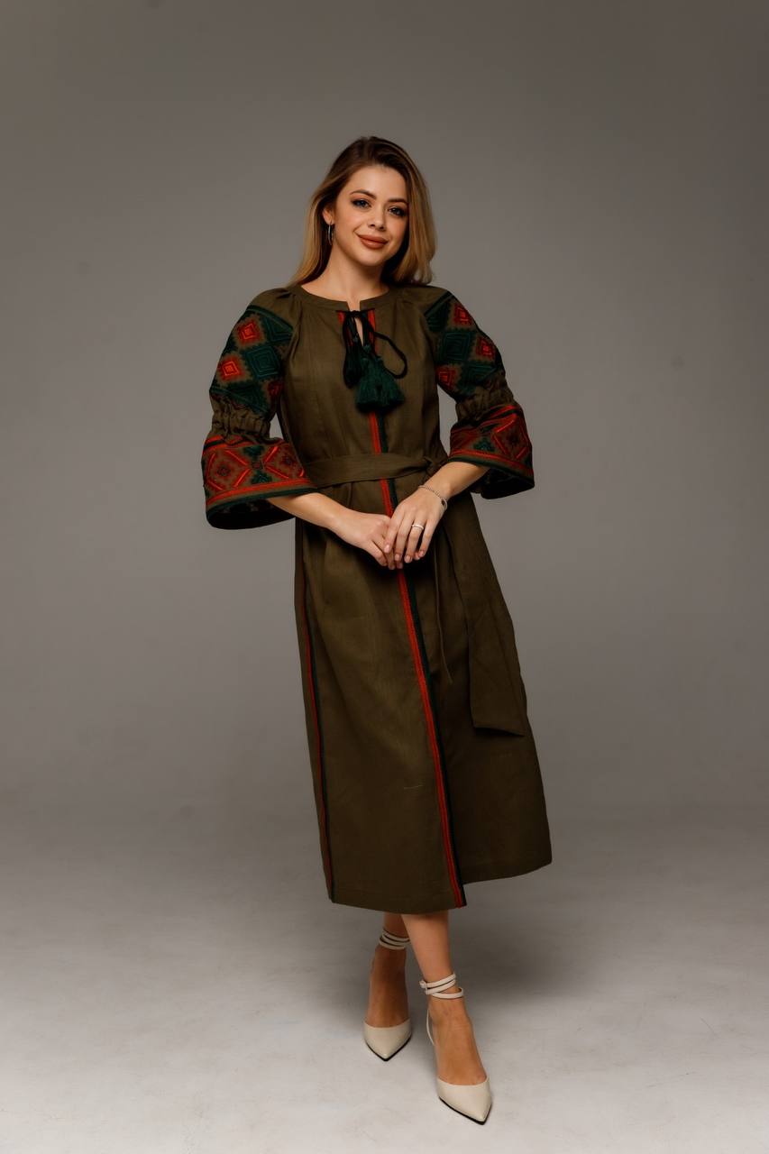 Жіноча вишита сукня Доля (хакі) hover image