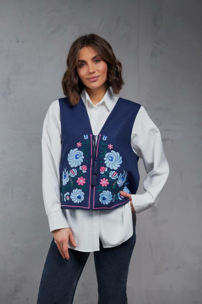 Жіноча вишита жилетка Петриківка (темно-синя)