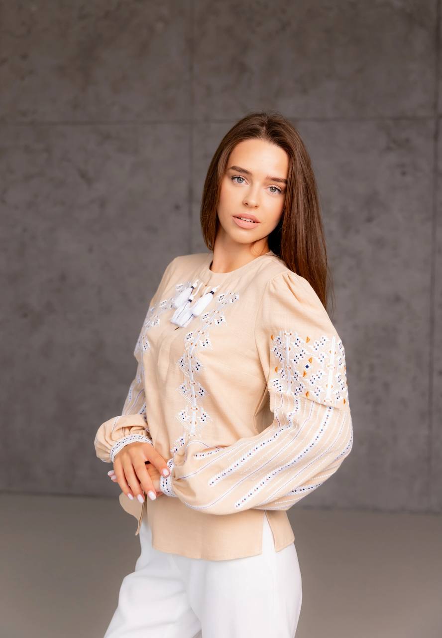 Жіноча вишита сорочка Залісся (бежева) hover image