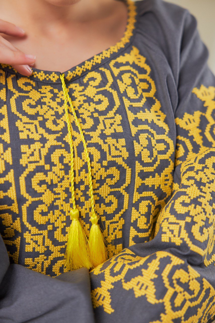 Жіноча вишиванка Козачка (сіро-жовта)