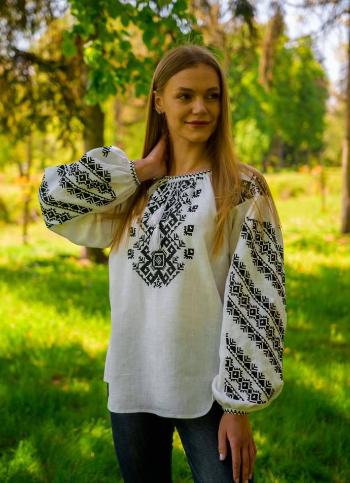 Жіноча вишита сорочка Світанок (біла з чорним)
