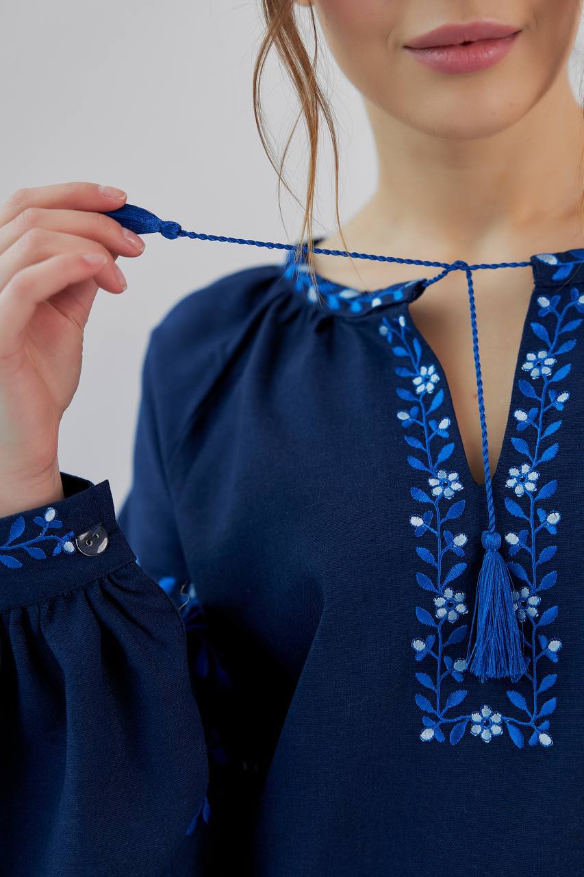 Жіноча вишита сорочка Подолянка (синя) hover image