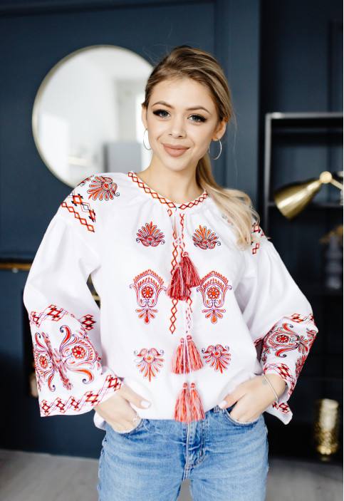 Жіноча вишиванка Полісся ( біло-червона)