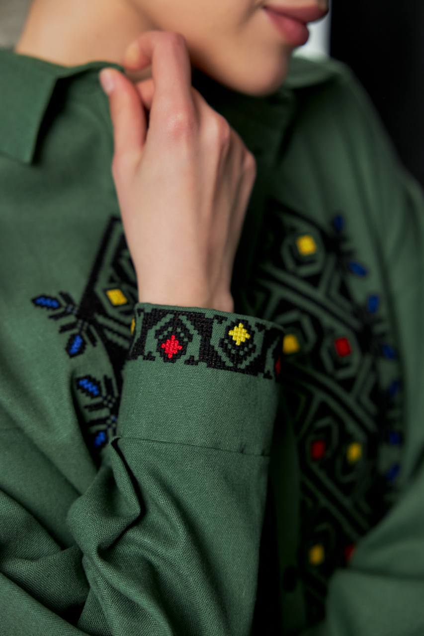 Жіноча вишиванка Серпанок (зелена)