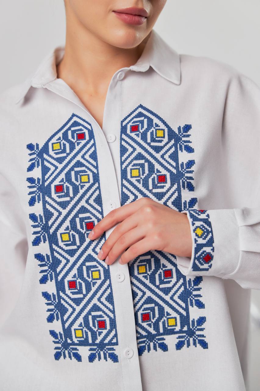 Жіноча вишиванка Серпанок (біло-блакитна)