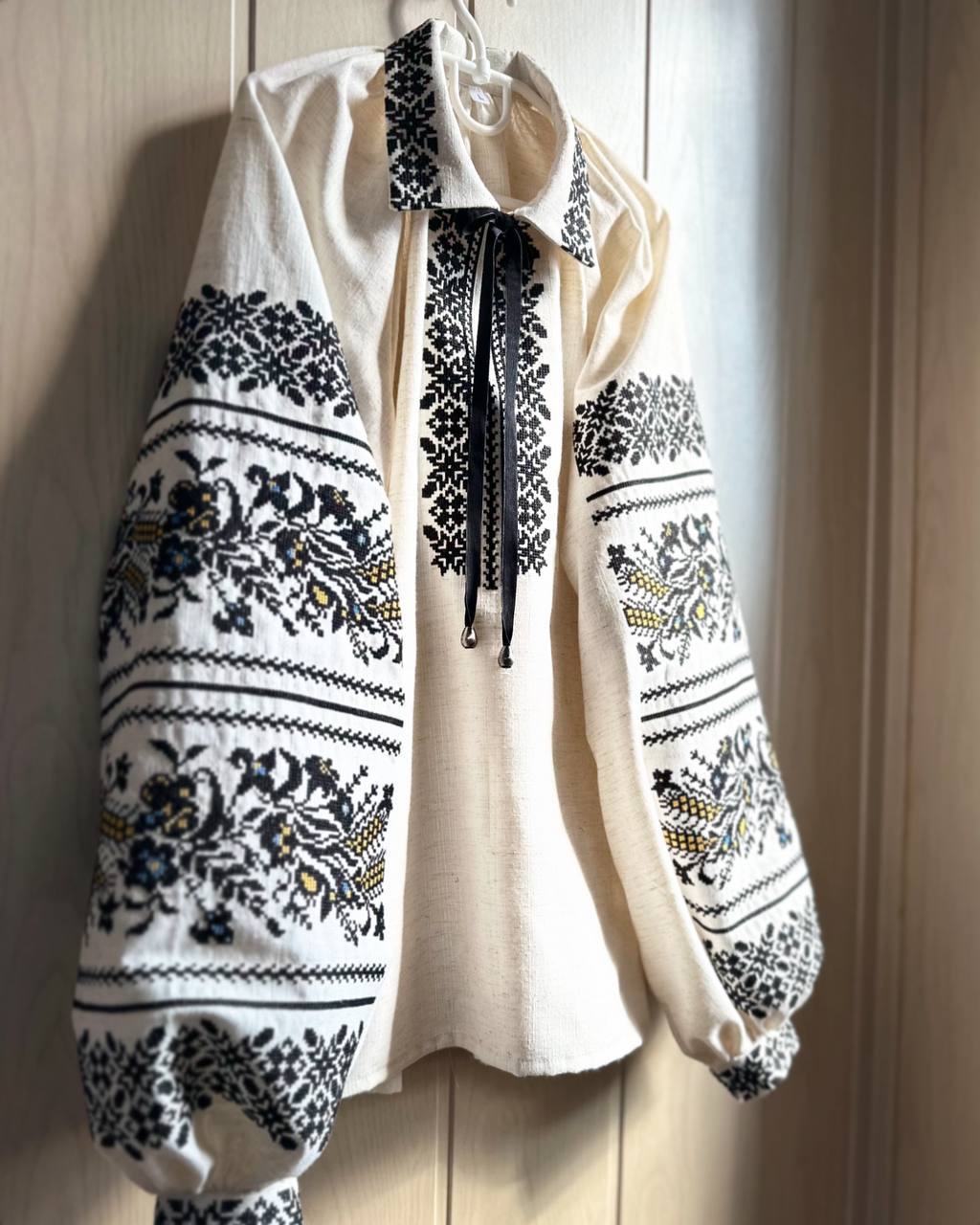 Жіноча вишита сорочка Сокальська (беж) hover image