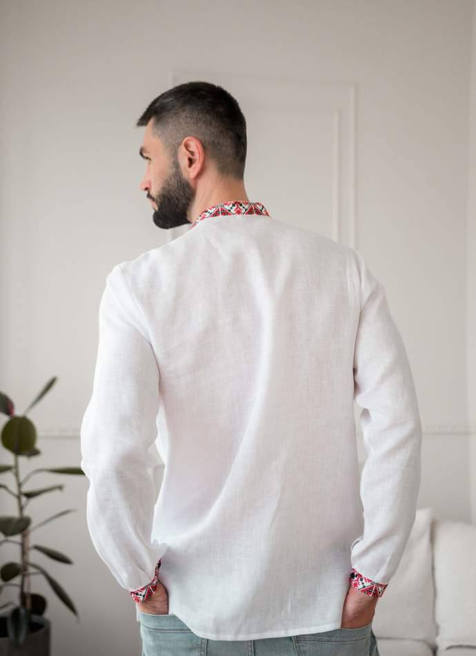 Чоловіча вишиванка Червона рута (біла) hover image
