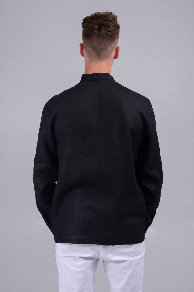 Чоловіча вишита сорочка Довбуш (чорна)