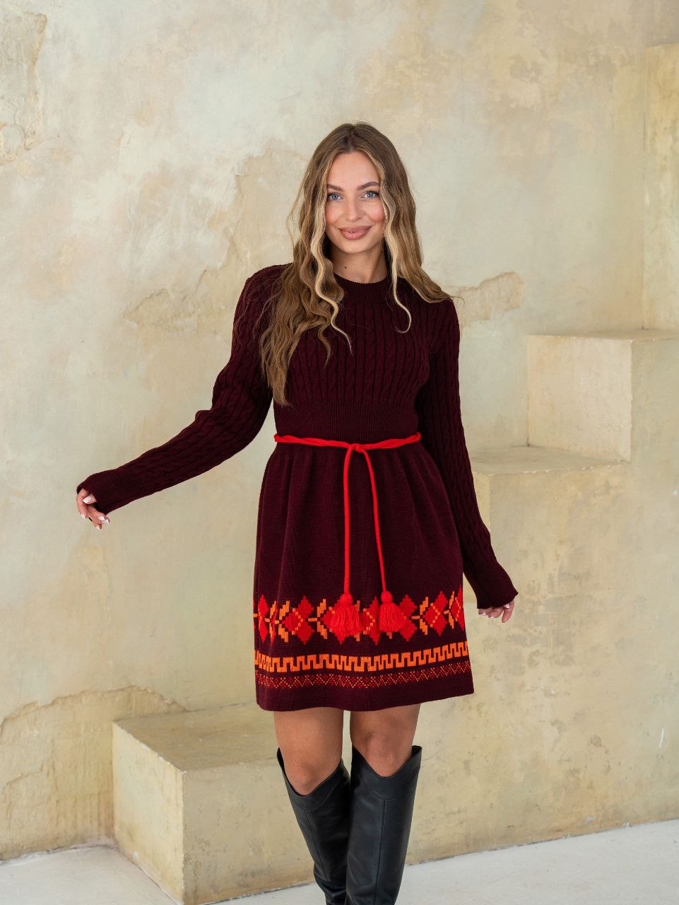 В’язана сукня Етно (бордо) hover image