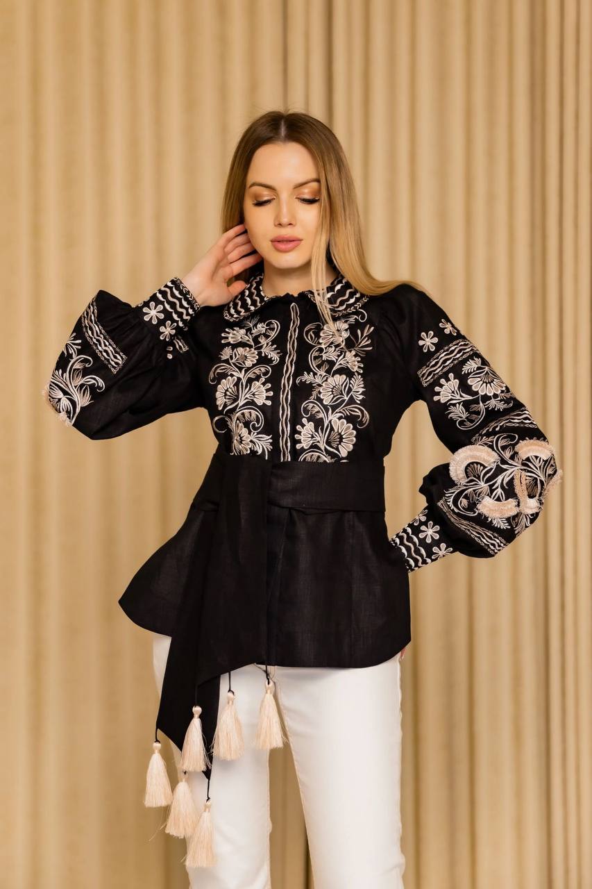 Жіноча вишиванка Чорна Перлина (чорно-золота)